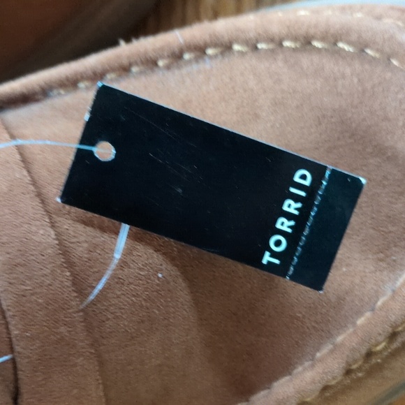 Torrid Crepe Heeled Loafer Tan Size 11 - Picture 7 of 12